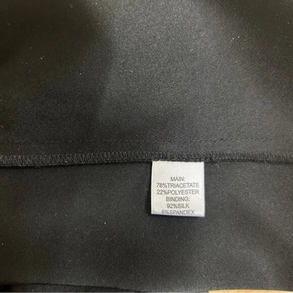 St. John satin shell top black women’s size L - Picture 6 of 6